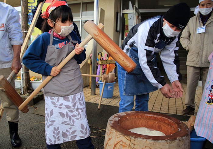 中山っ子　餅つき