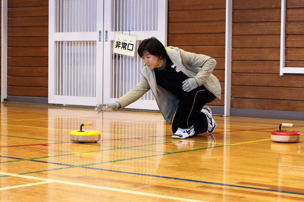 出丸たんけんクラブ　フロアカーリング