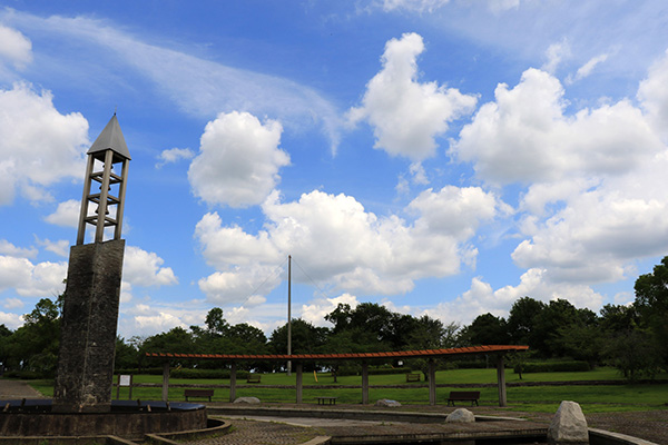 川島町 平成の森公園 空と雲